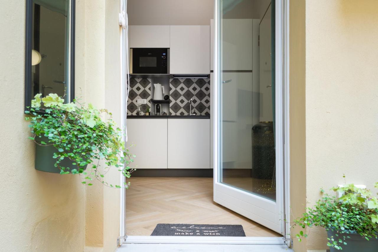 Sphera Bologna, Design Suite Under The Two Towers Exterior foto