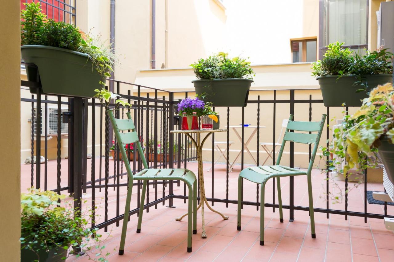 Sphera Bologna, Design Suite Under The Two Towers Exterior foto